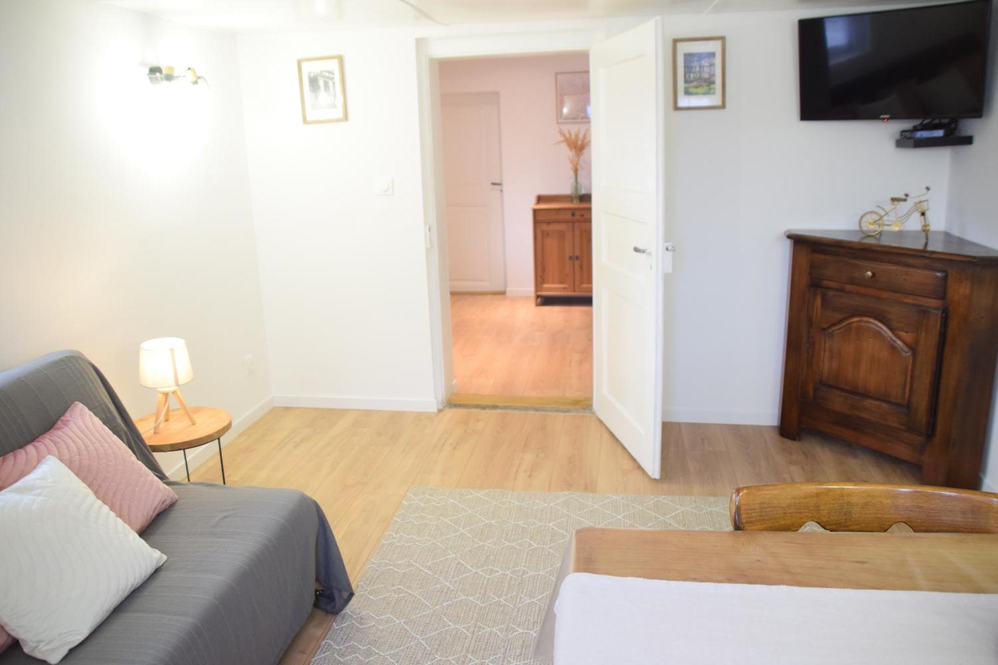 La Petite Maison De La Petite Vallee Hébergement de vacances